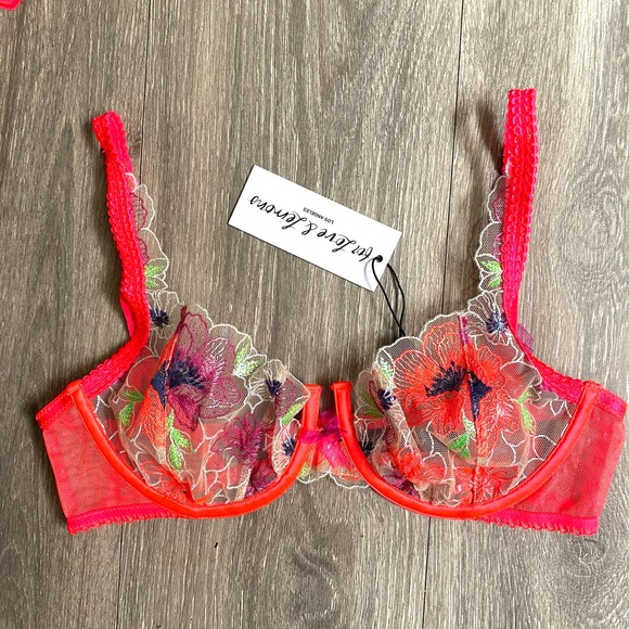 NWT Love & Lemons Magenta lingerie Set!💖 36B Bra, Small Garter and XS thong💜 - Picture 5 of 14